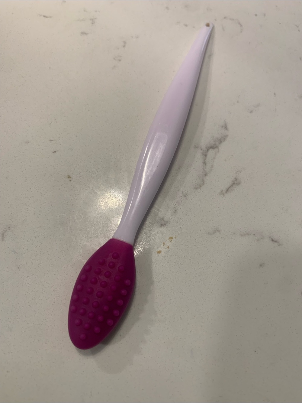 Purple Silicone lip Brush for all - Exfoliating lips and plumping lips